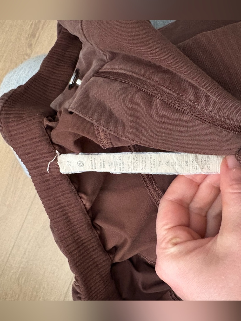 lululemon athletica lightweight utilitech cargo pants - Picture 5 of 6